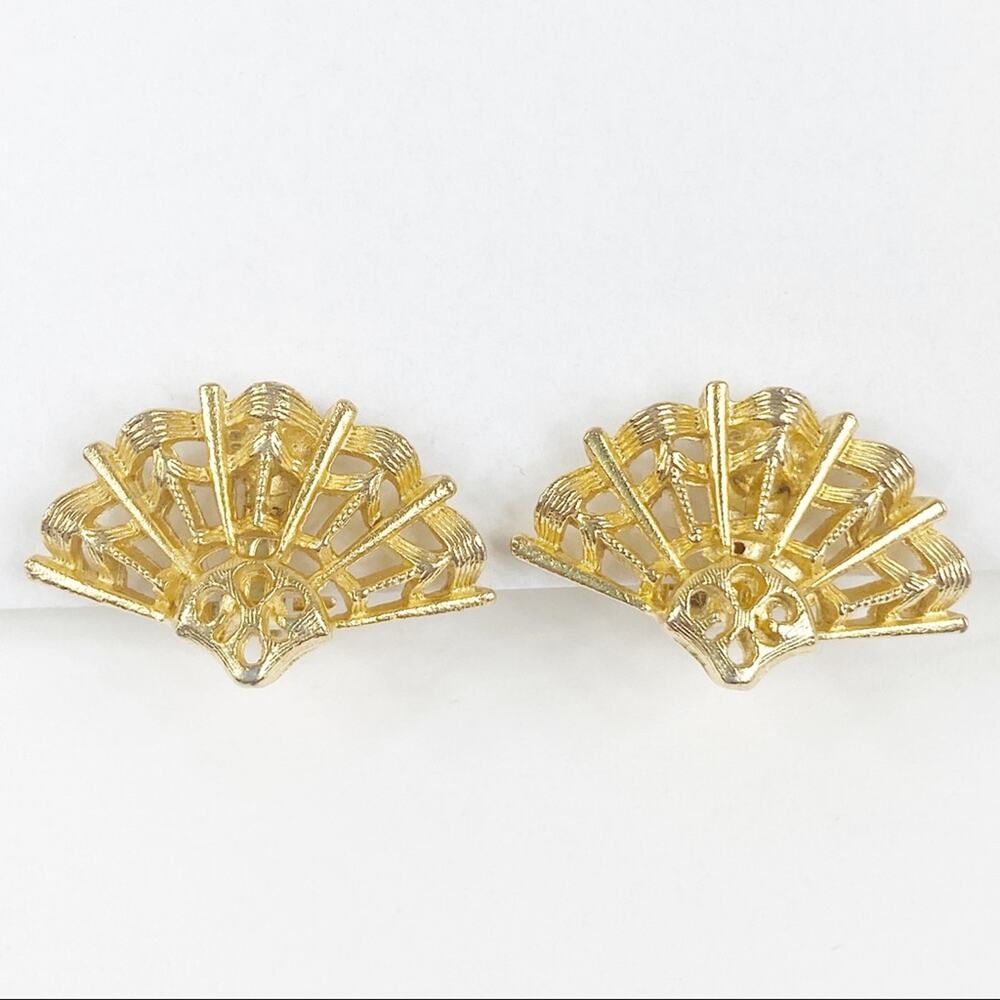 Vintage Lisner Fan Clip On Earrings